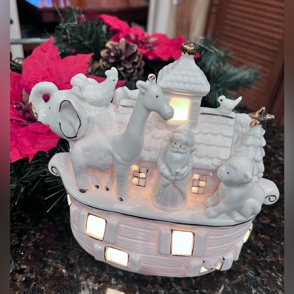 Vintage Noah's Ark Ceramic Ivory Bisque Accent Light - Picture 4 of 12